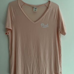 VS PINK TEE